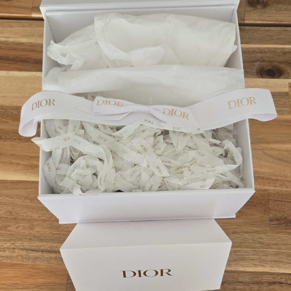 Dior White Box with Gold Logo. Ribbon, Paper, And Card Included - Picture 2 of 3